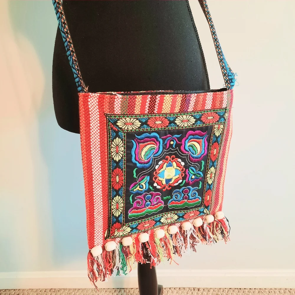Crossbody Bag with fringes
